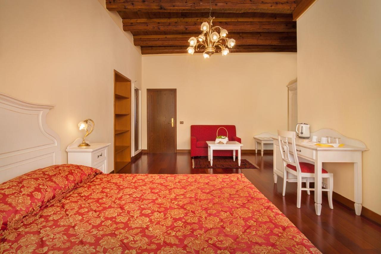 Villa Brignoli Rivalta di Brentino ภายนอก รูปภาพ