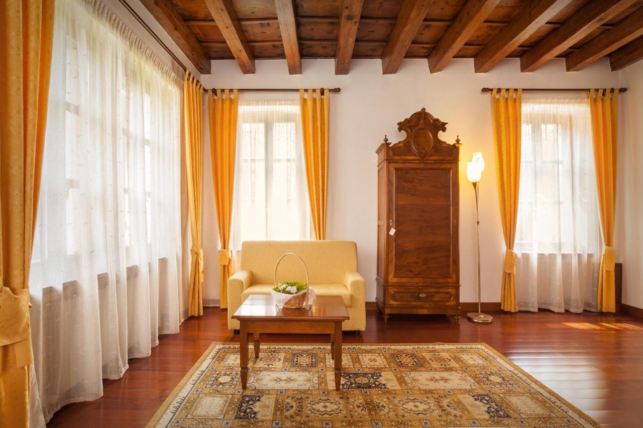 Villa Brignoli Rivalta di Brentino ภายนอก รูปภาพ