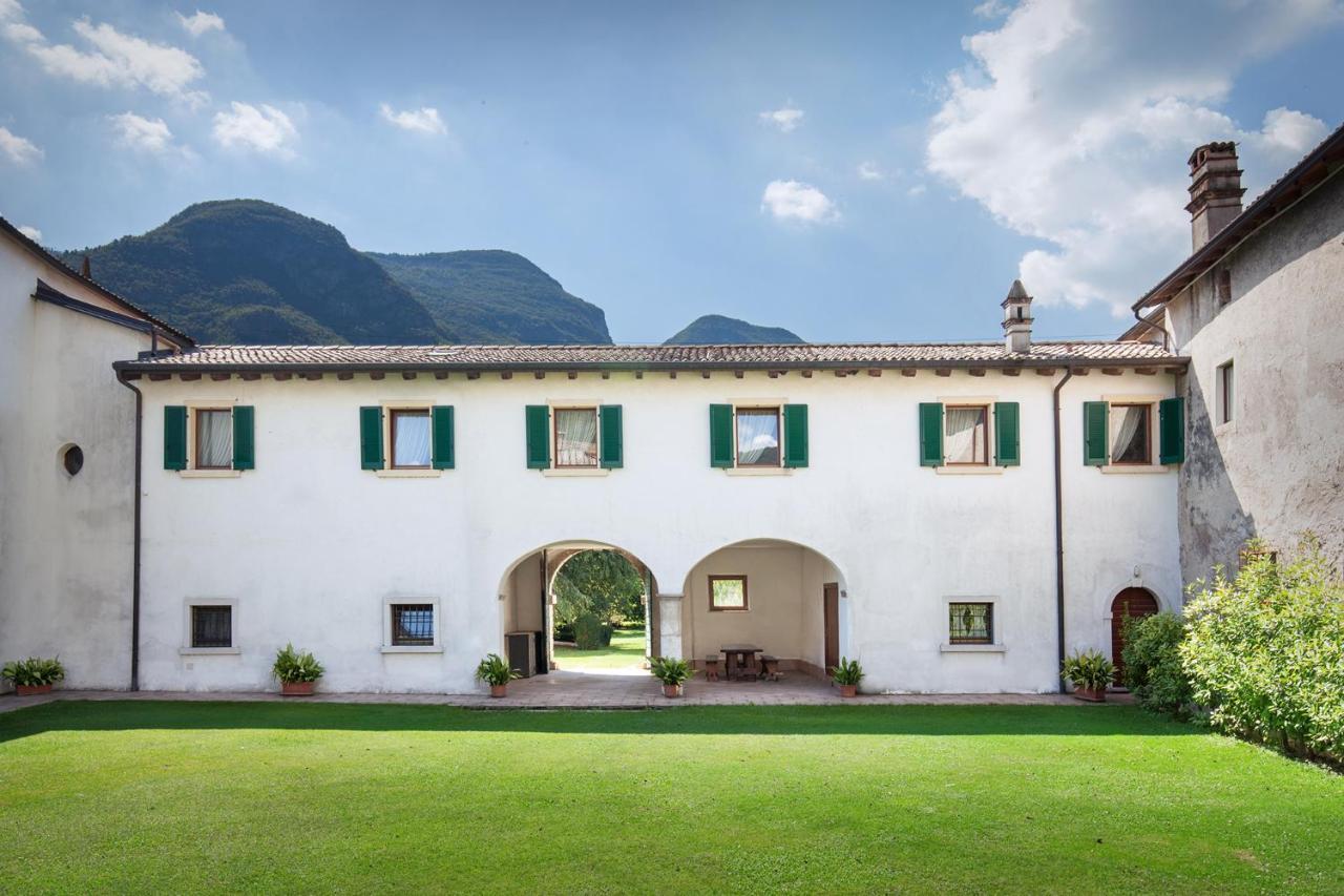 Villa Brignoli Rivalta di Brentino ภายนอก รูปภาพ