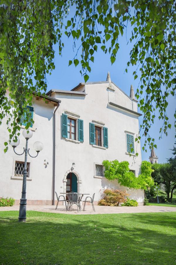 Villa Brignoli Rivalta di Brentino ภายนอก รูปภาพ